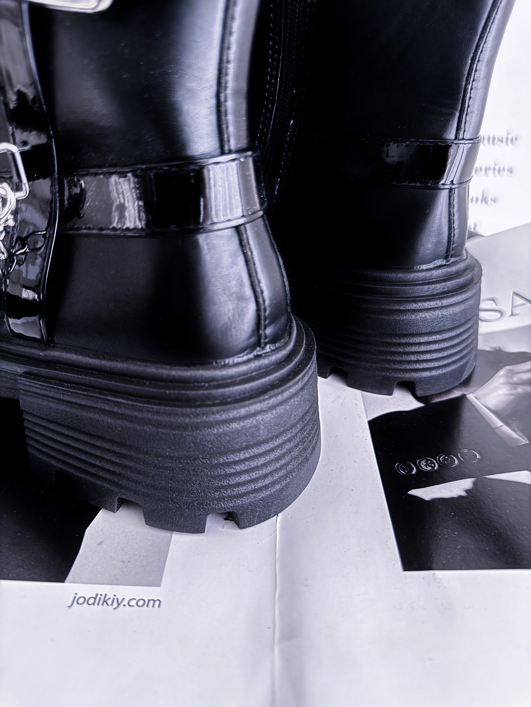 LINE_ALBUM_20251015_251015_88