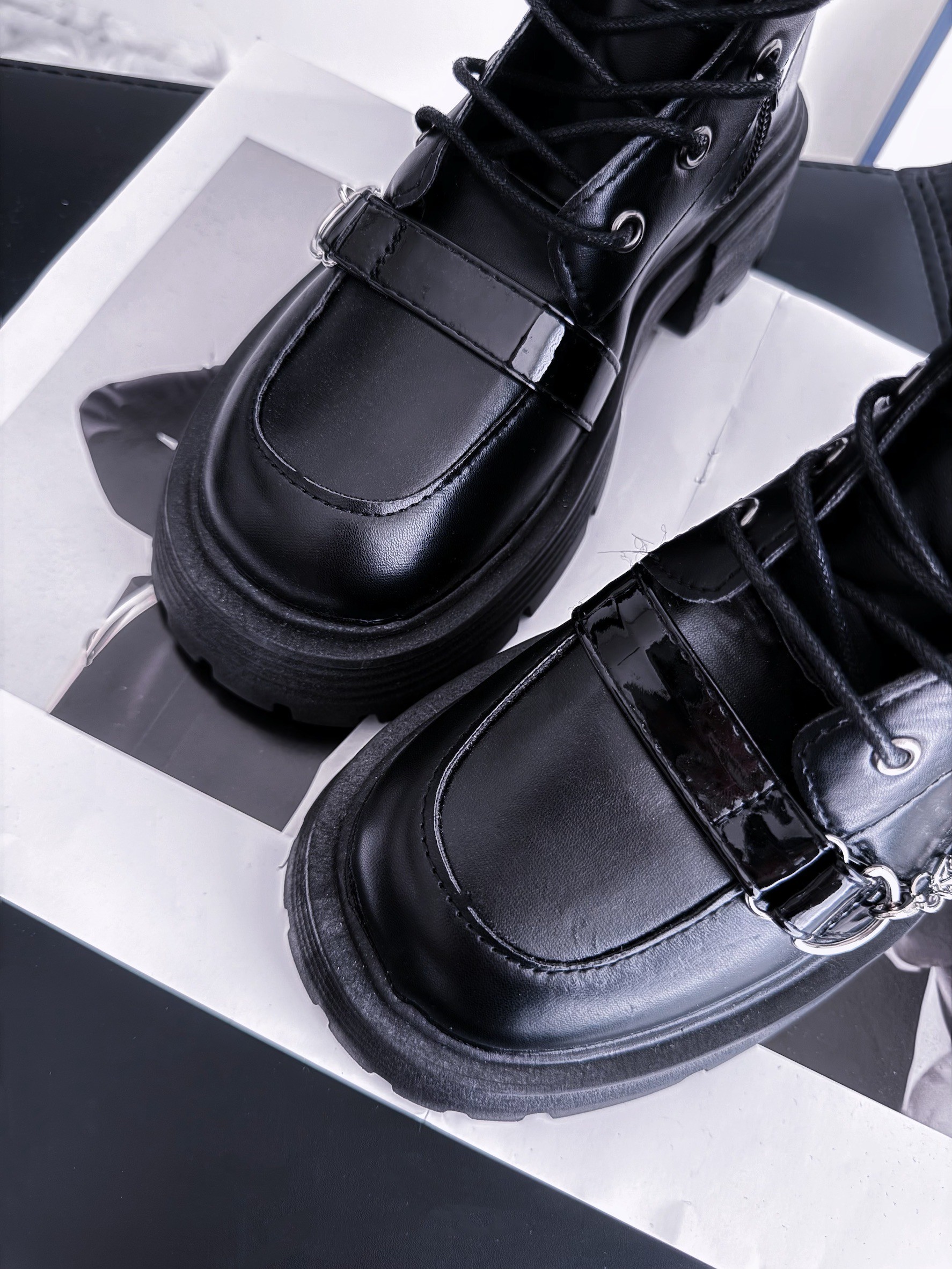 LINE_ALBUM_20251015_251015_90