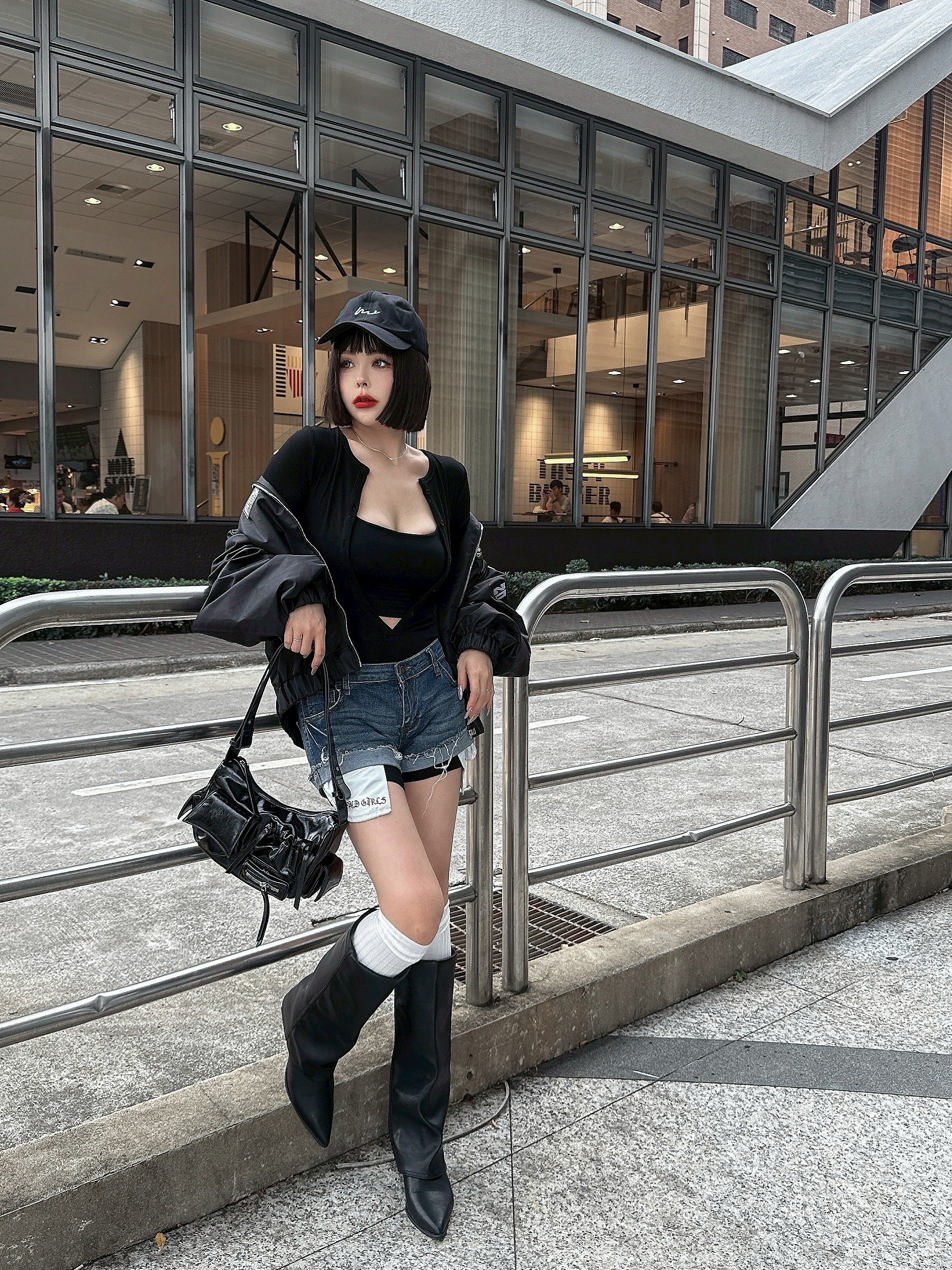 LINE_ALBUM_20251022_251022_65