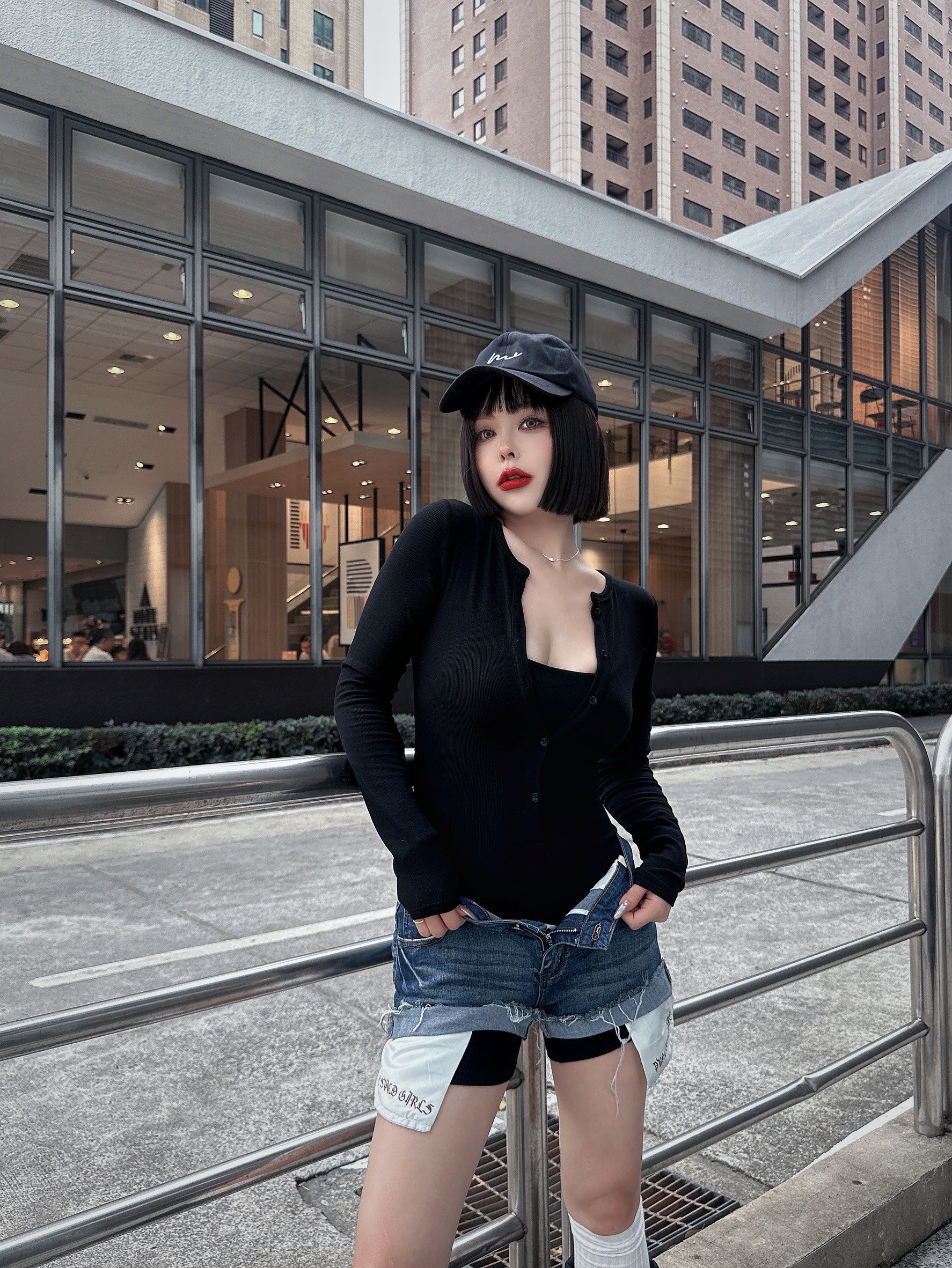 LINE_ALBUM_20251022_251022_58