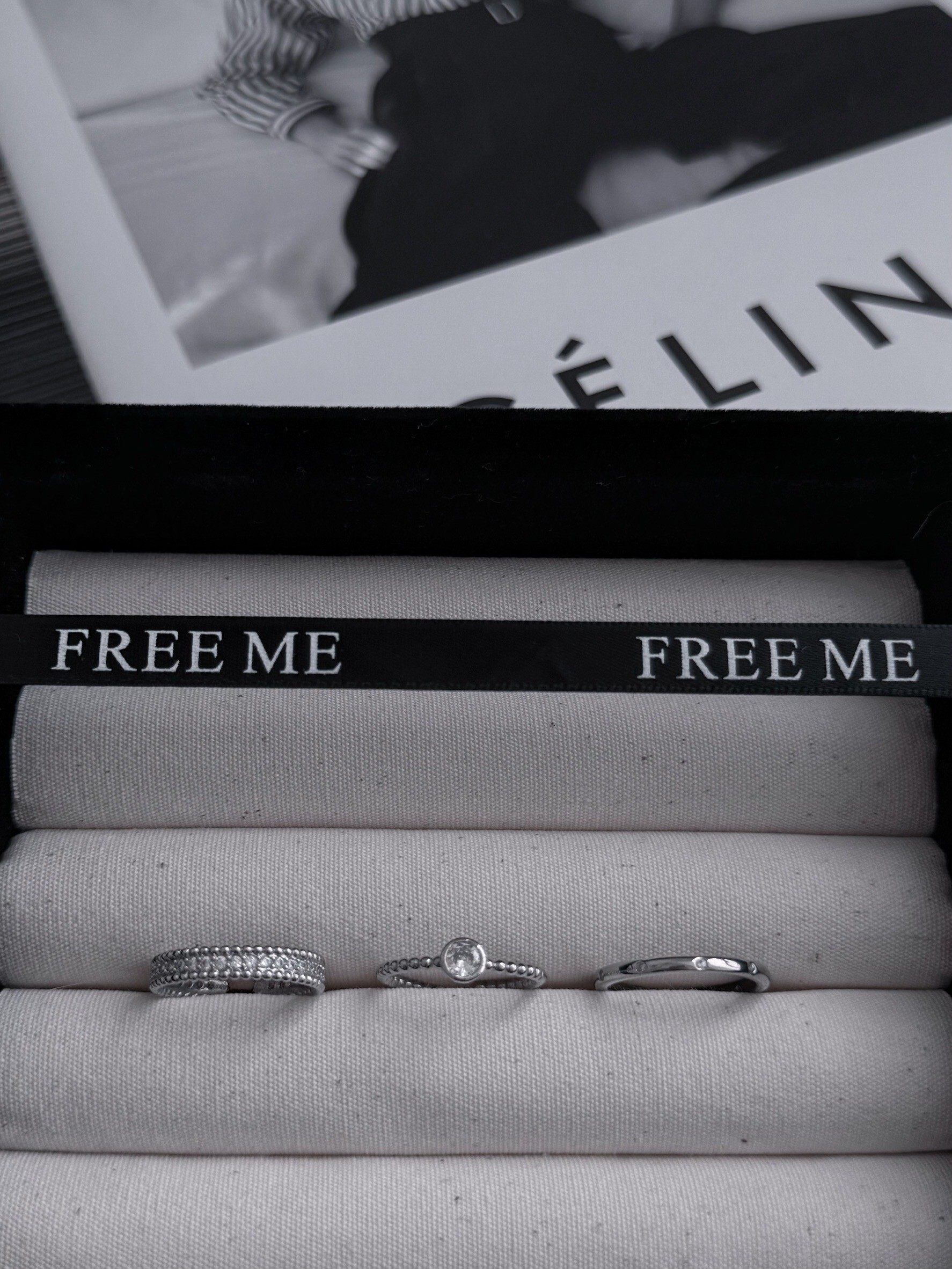 LINE_ALBUM_202591_251024_3