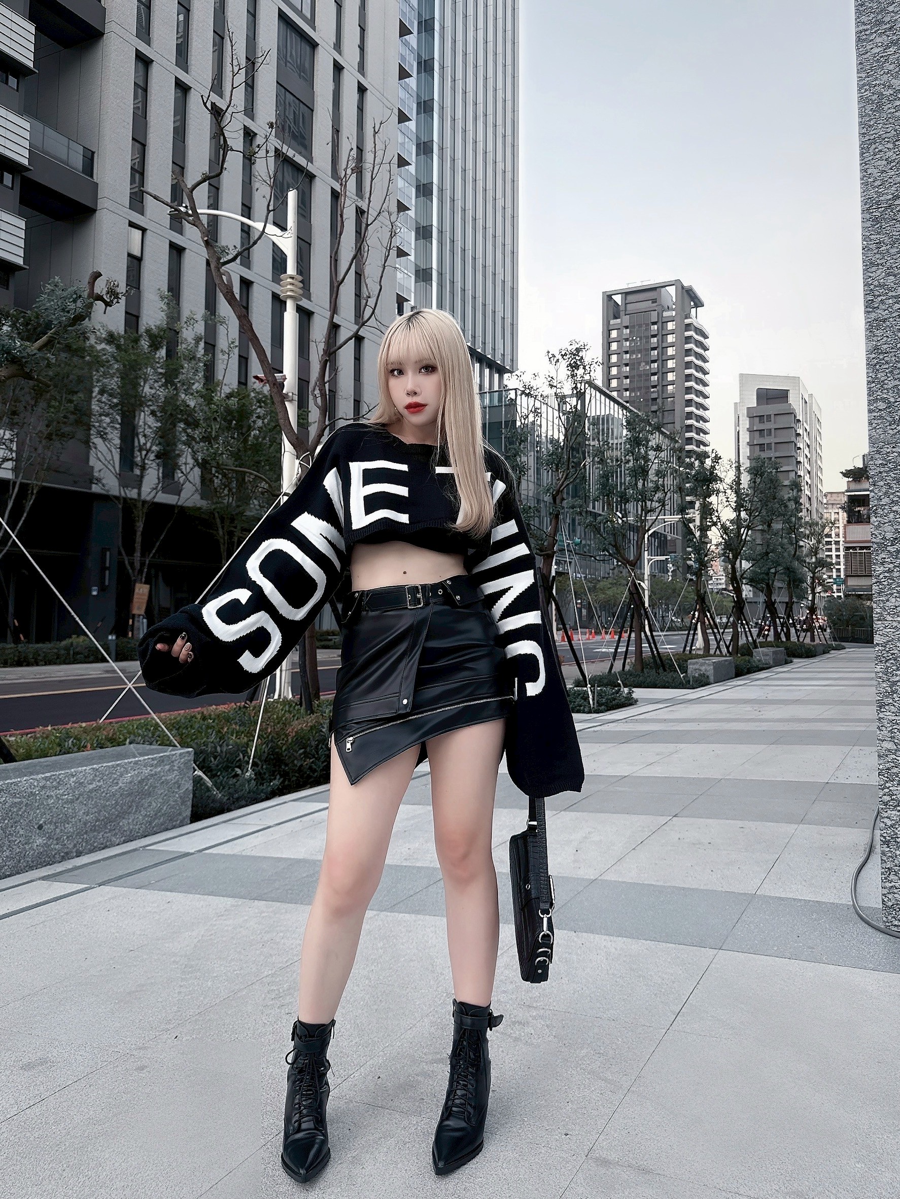 LINE_ALBUM_20251112_251112_139