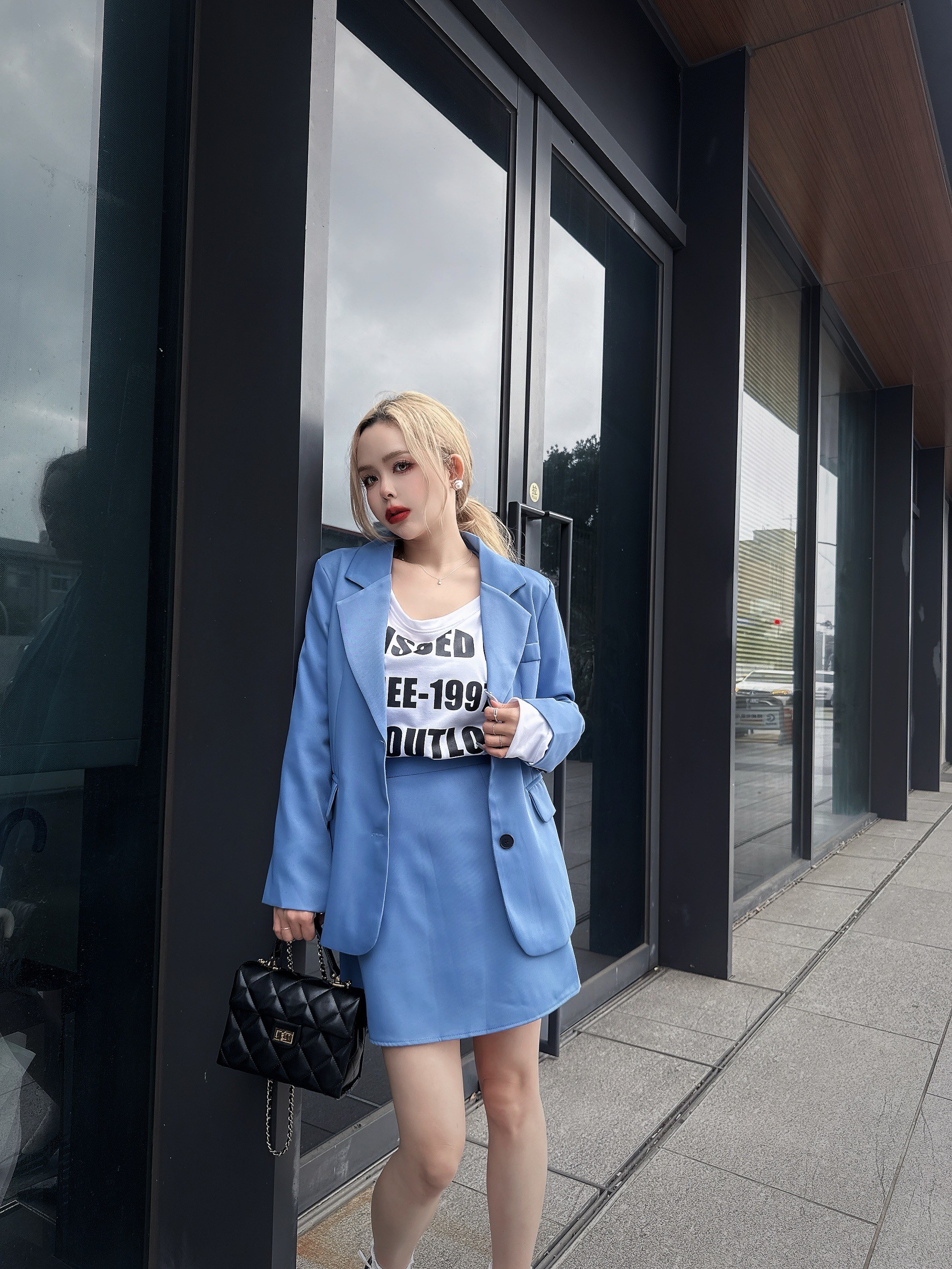 LINE_ALBUM_20251112_251112_111