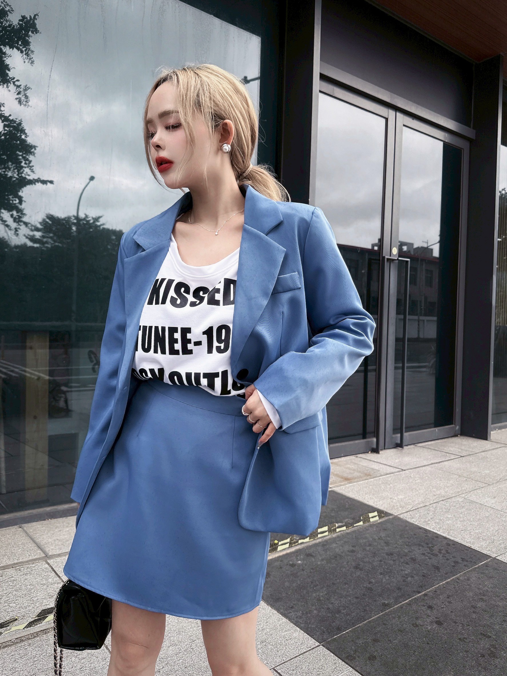 LINE_ALBUM_20251112_251112_108