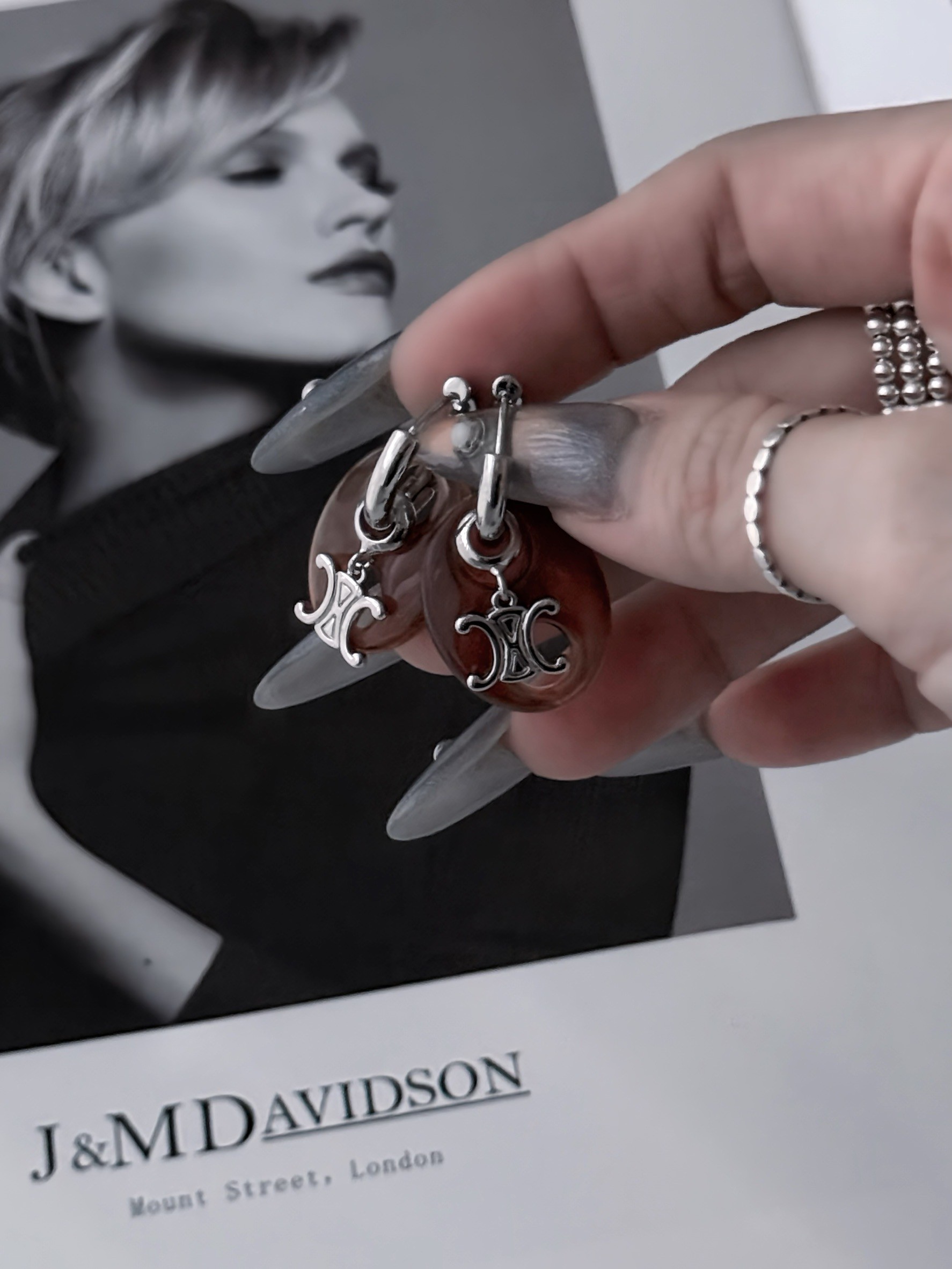 LINE_ALBUM_20251118_251119_123