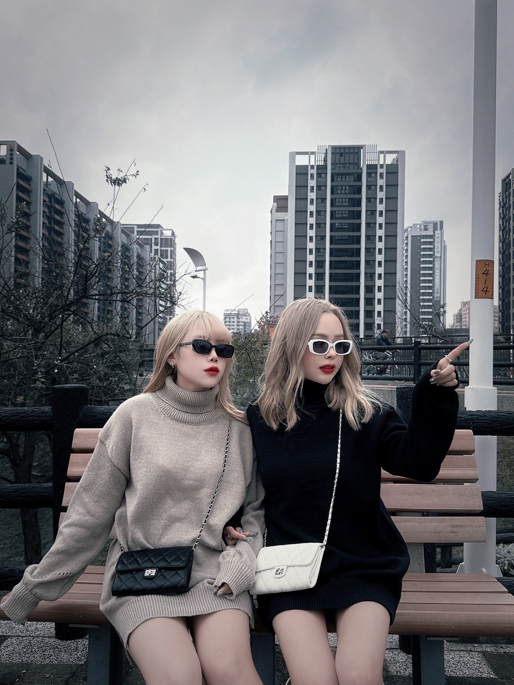 LINE_ALBUM_20251120_251120_68