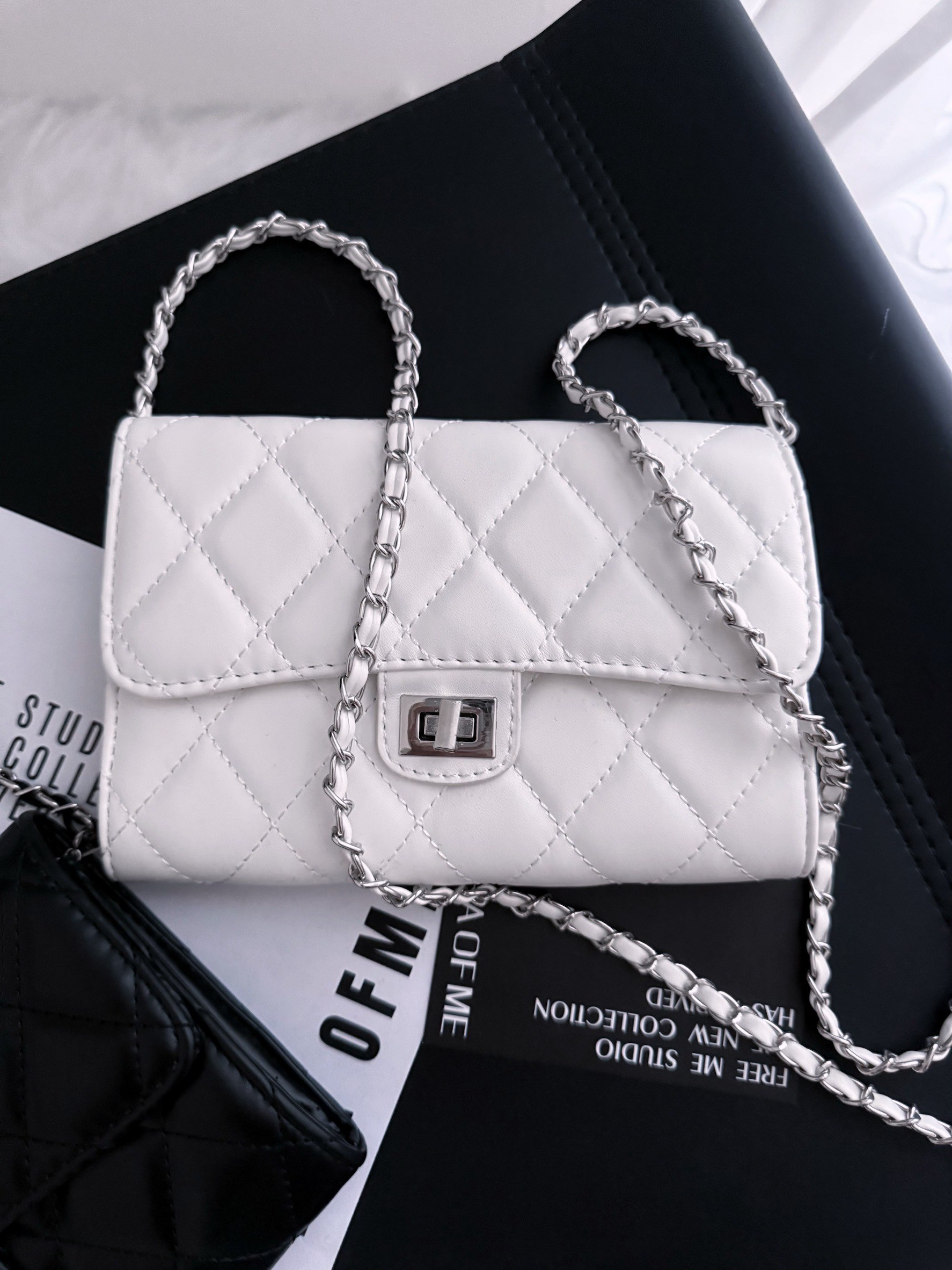 LINE_ALBUM_20251120_251120_12