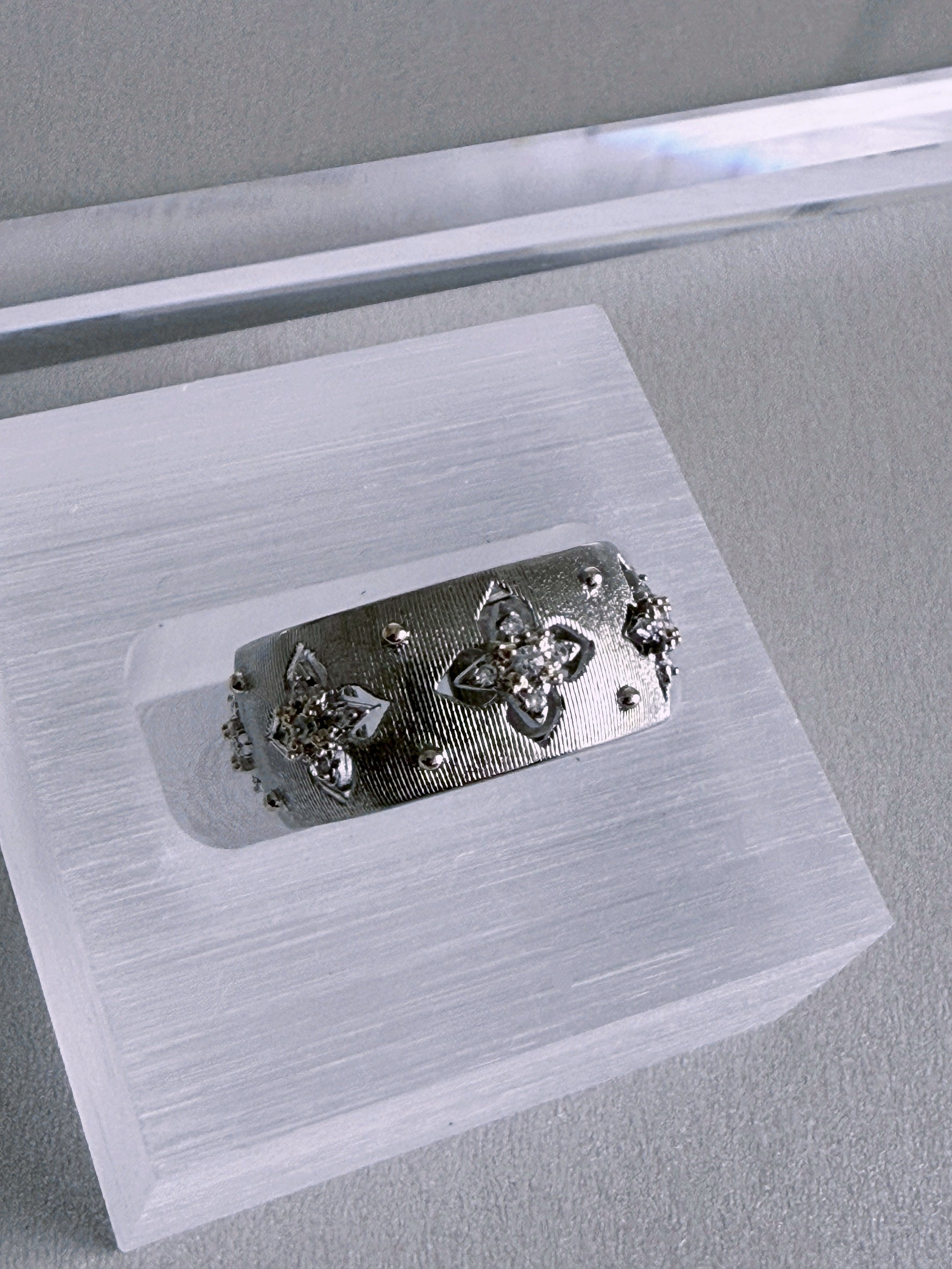 LINE_ALBUM_2026330_260406_23