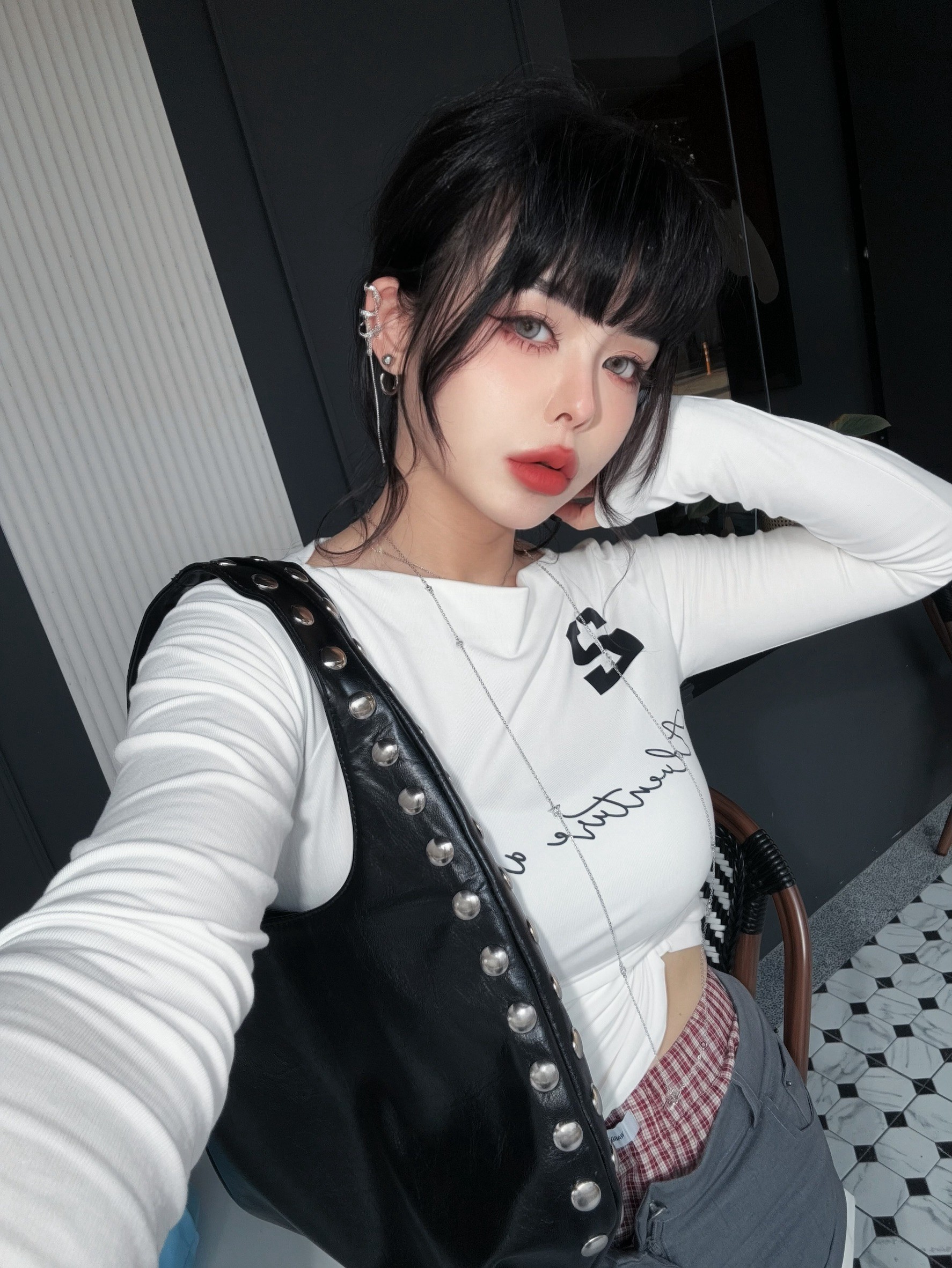 LINE_ALBUM_2026910_260910_37