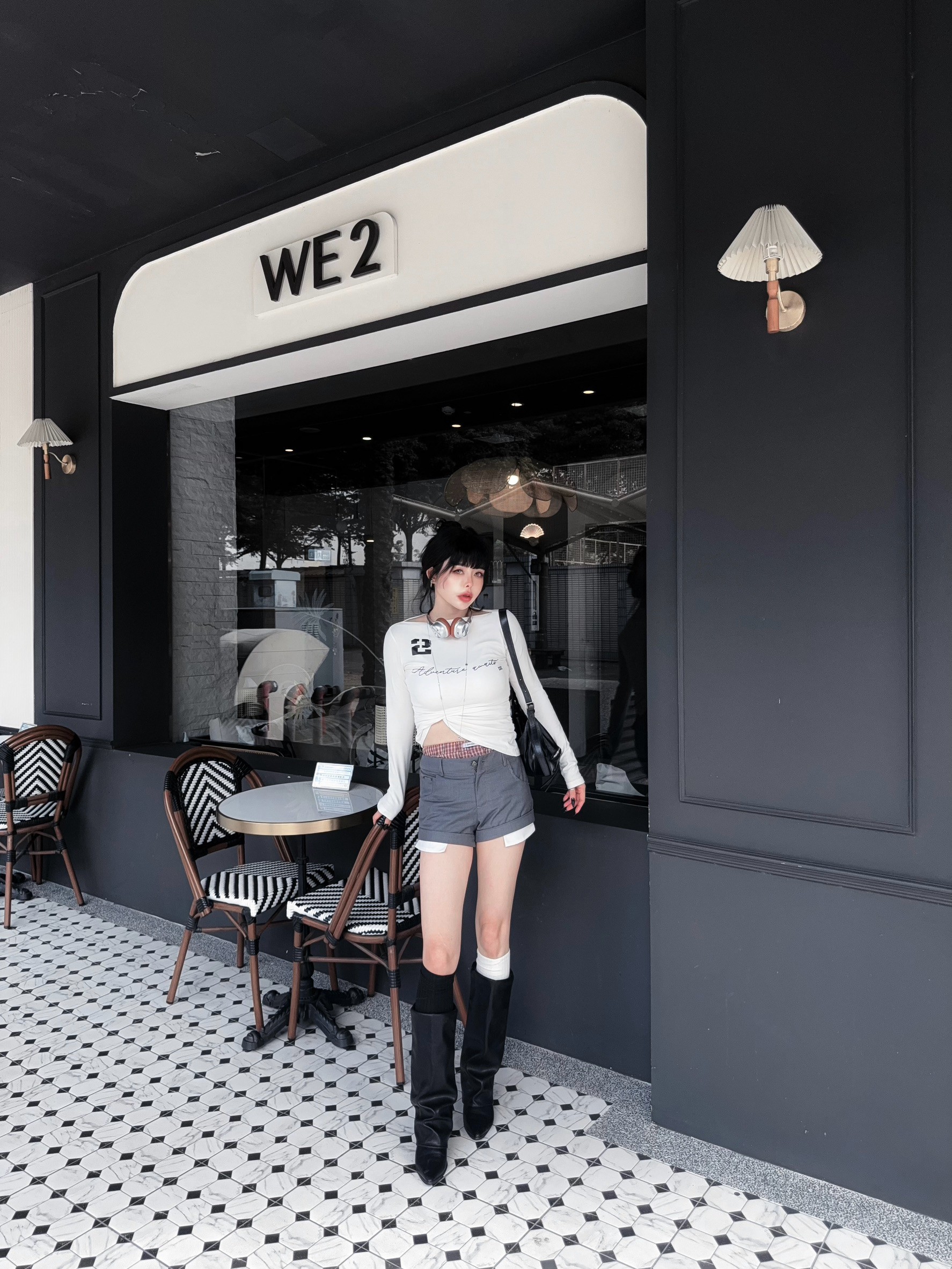LINE_ALBUM_2026910_260910_49