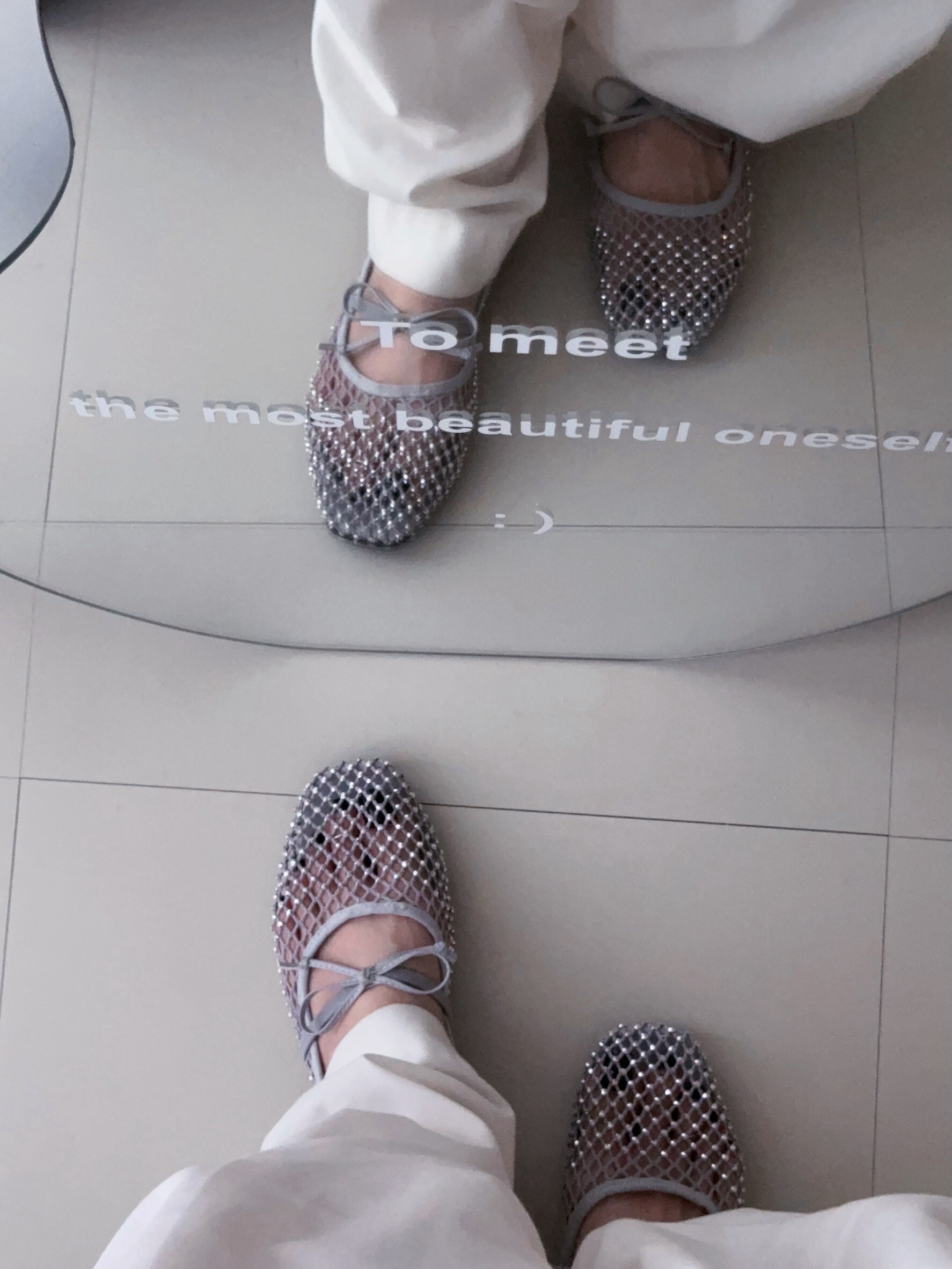 LINE_ALBUM_2026101_261001_24