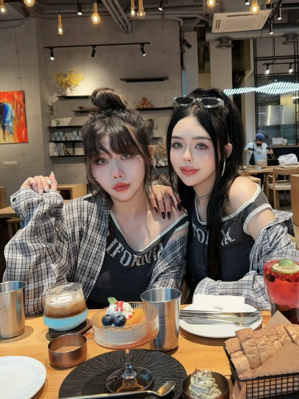LINE_ALBUM_202683_260803_97