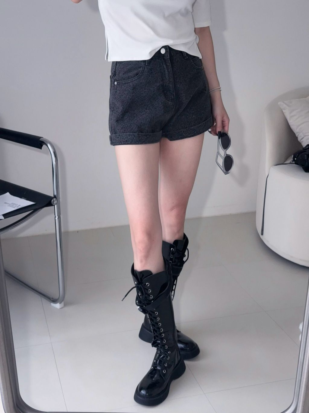 LINE_ALBUM_2026811_260818_22