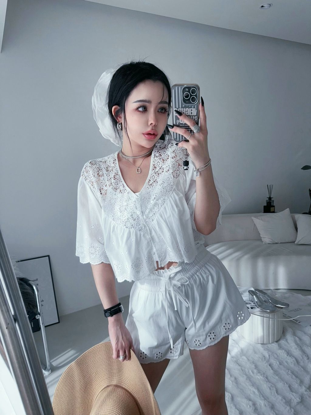LINE_ALBUM_2026826_260901_2