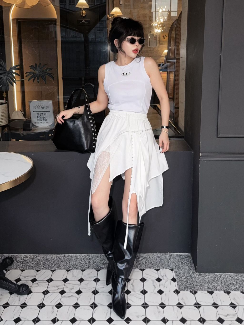 LINE_ALBUM_2026910_260910_77