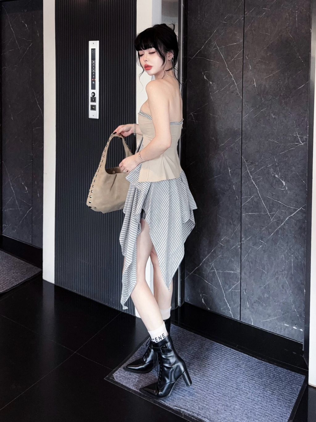 LINE_ALBUM_2026910_260910_59