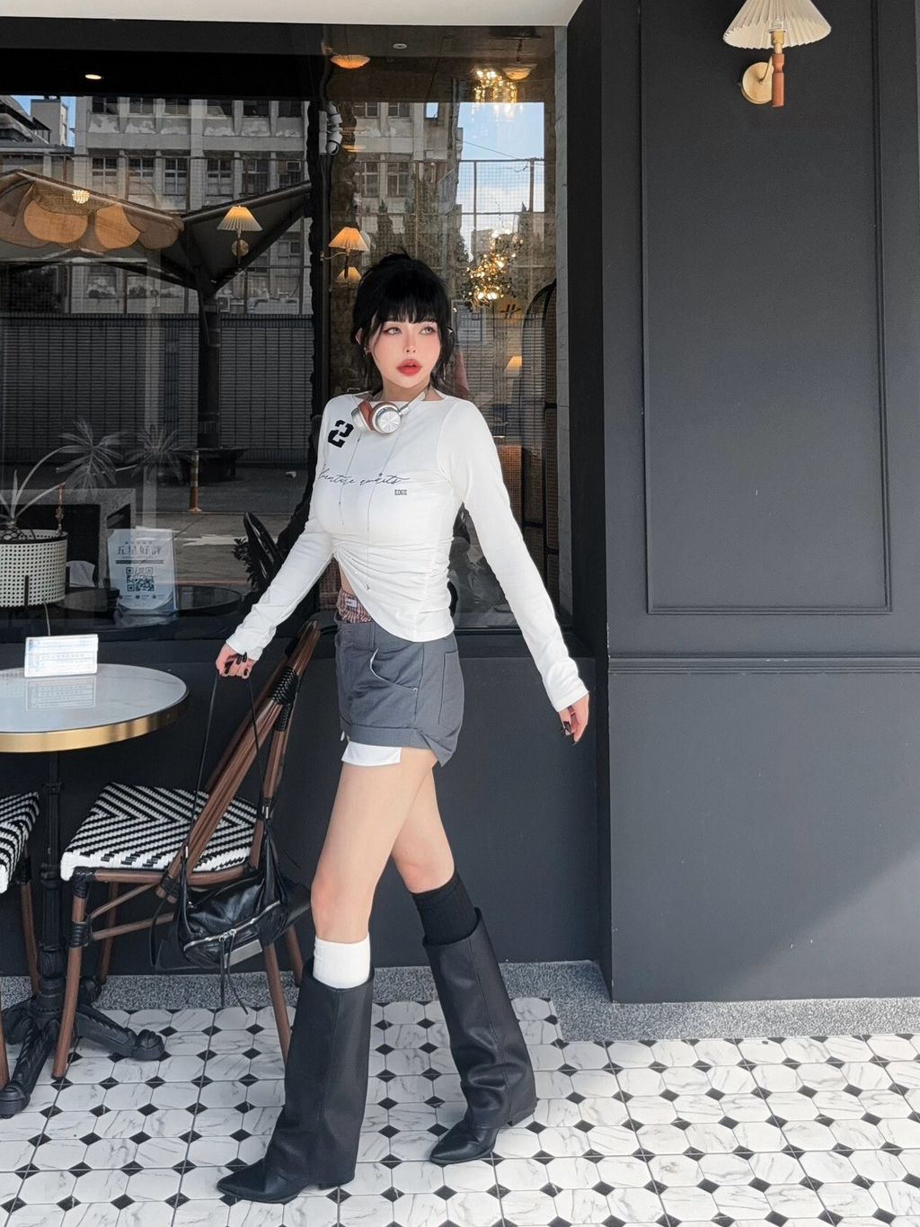 LINE_ALBUM_2026910_260910_53