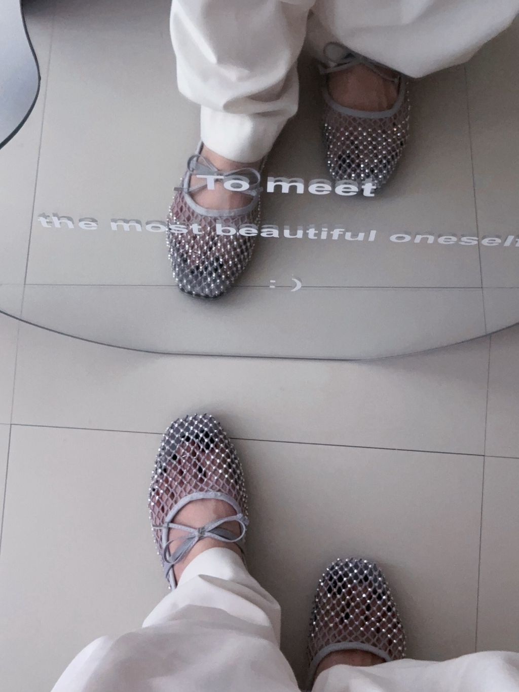 LINE_ALBUM_2026101_261001_24