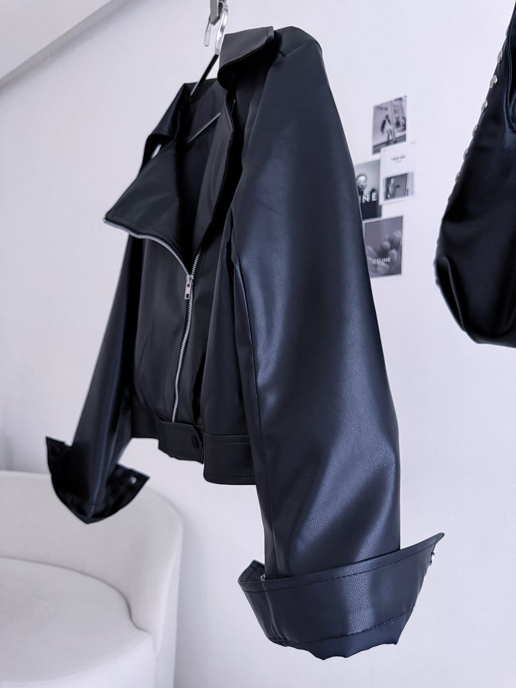 LINE_ALBUM_2026105_261007_49