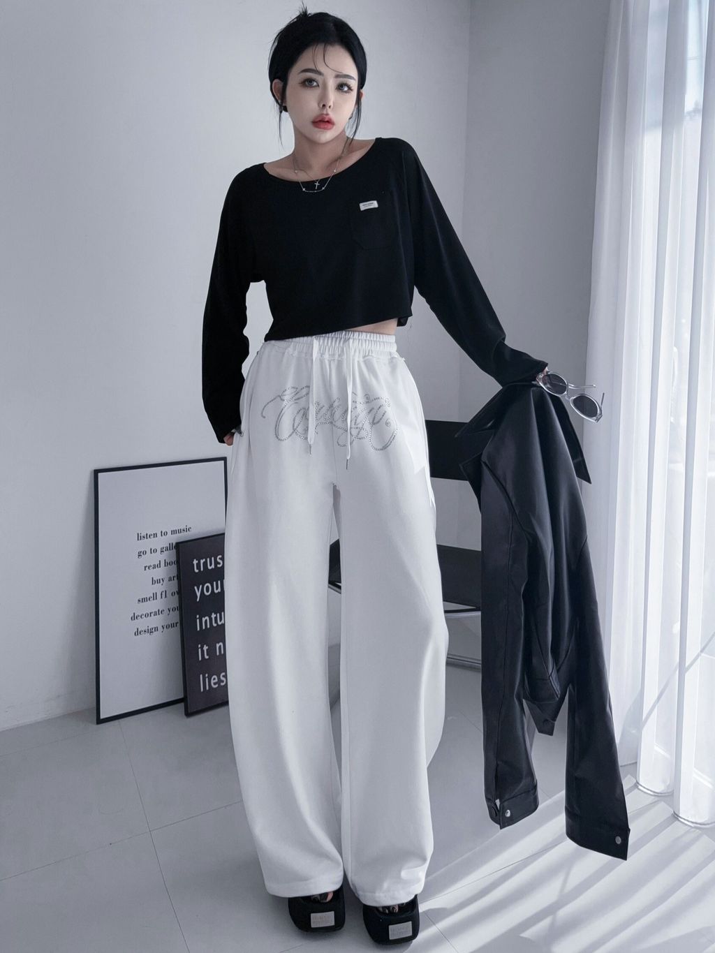 LINE_ALBUM_2026105_261019_52
