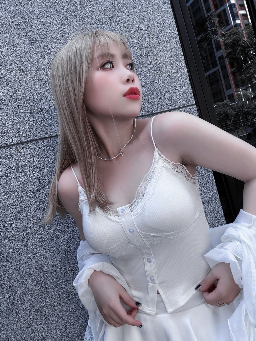 LINE_ALBUM_202556_250507_314
