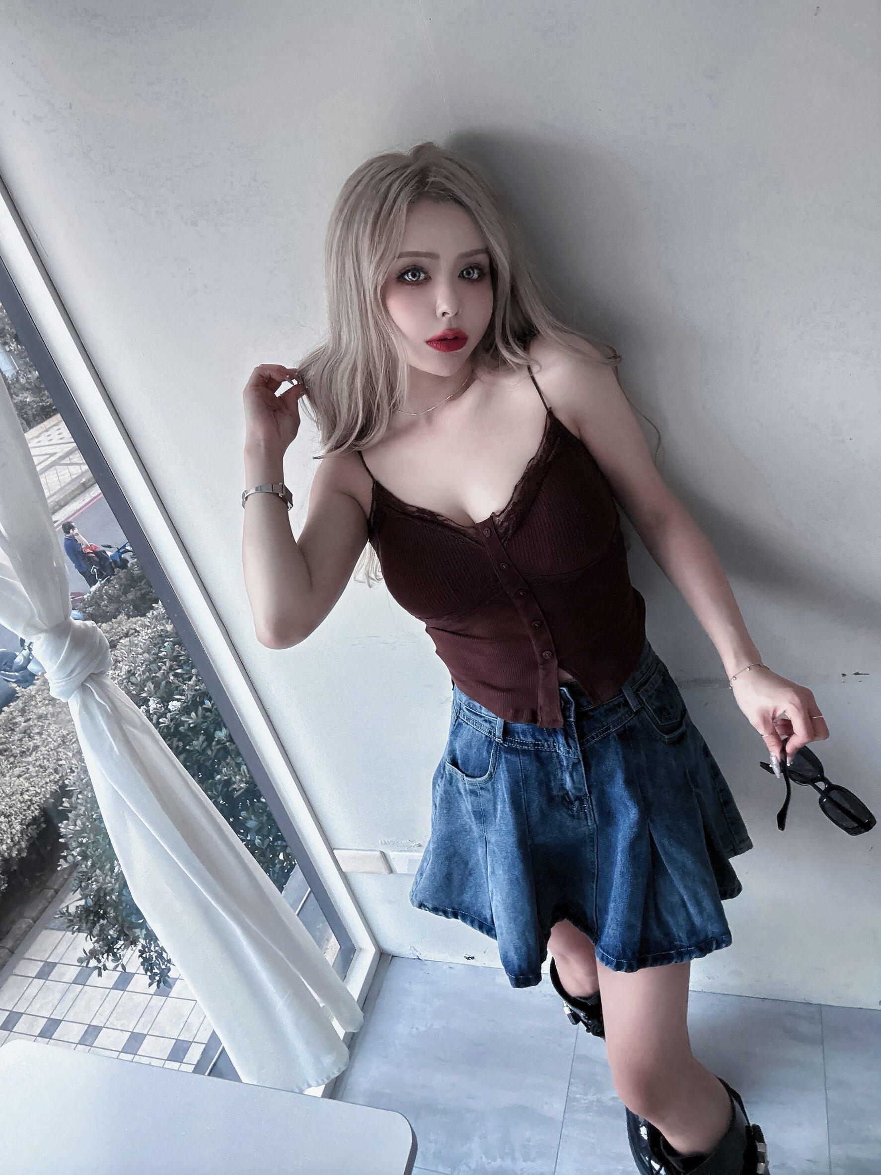 LINE_ALBUM_202556_250507_200