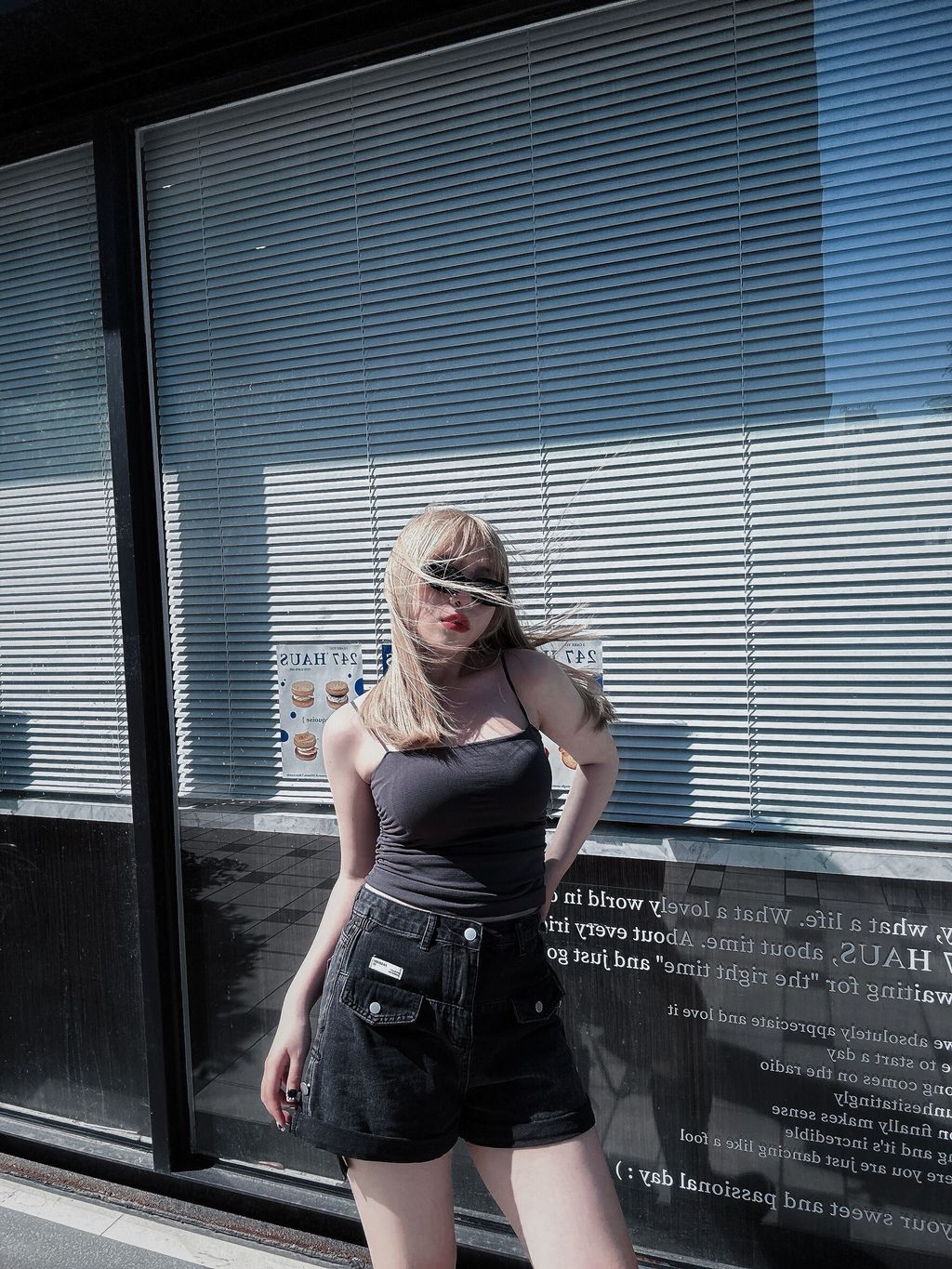 LINE_ALBUM_202556_250507_297