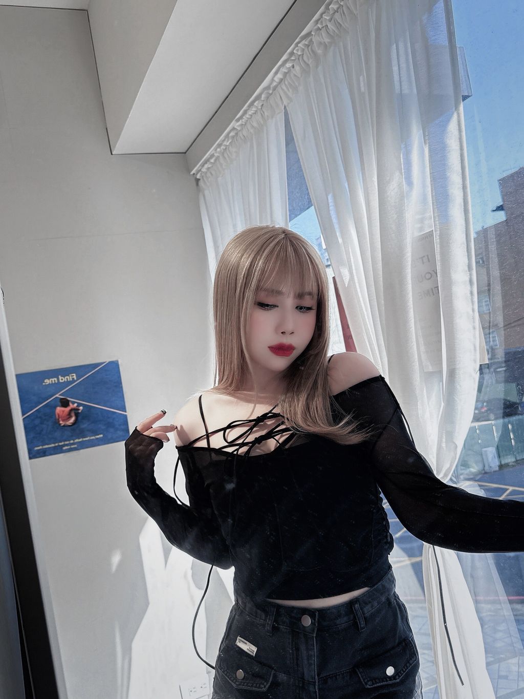 LINE_ALBUM_202556_250507_273