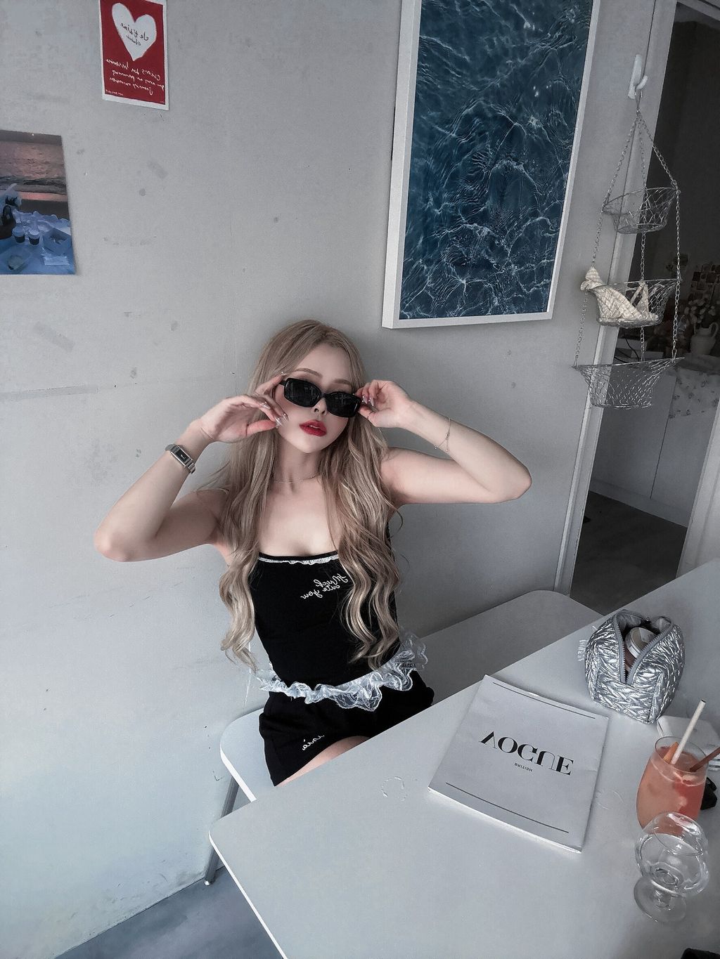 LINE_ALBUM_202556_250507_191