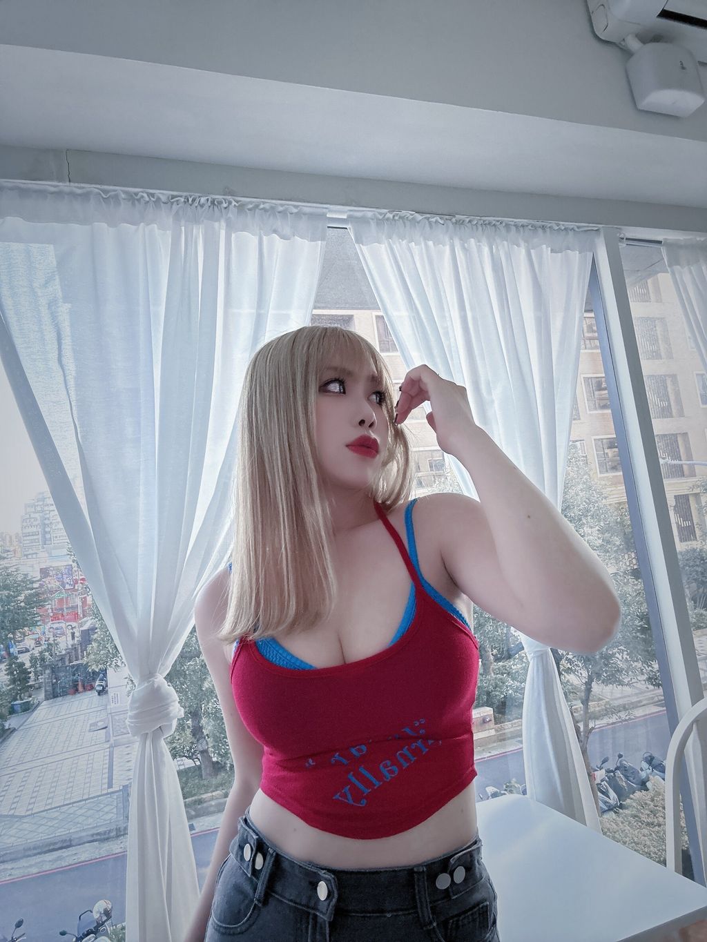 LINE_ALBUM_202556_250507_221