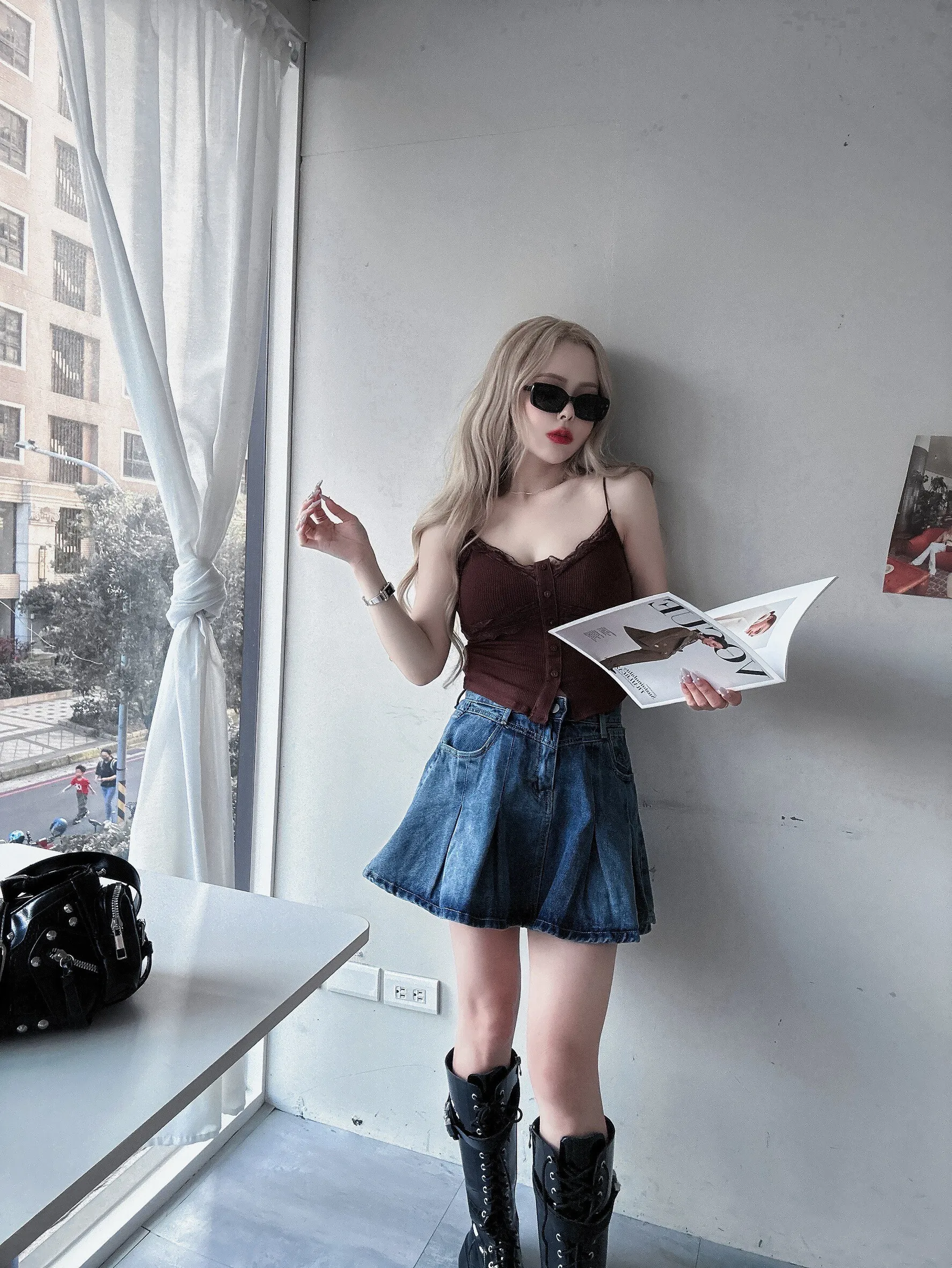 LINE_ALBUM_202556_250507_198