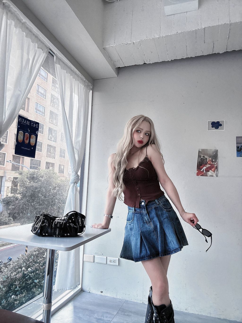 LINE_ALBUM_202556_250507_201