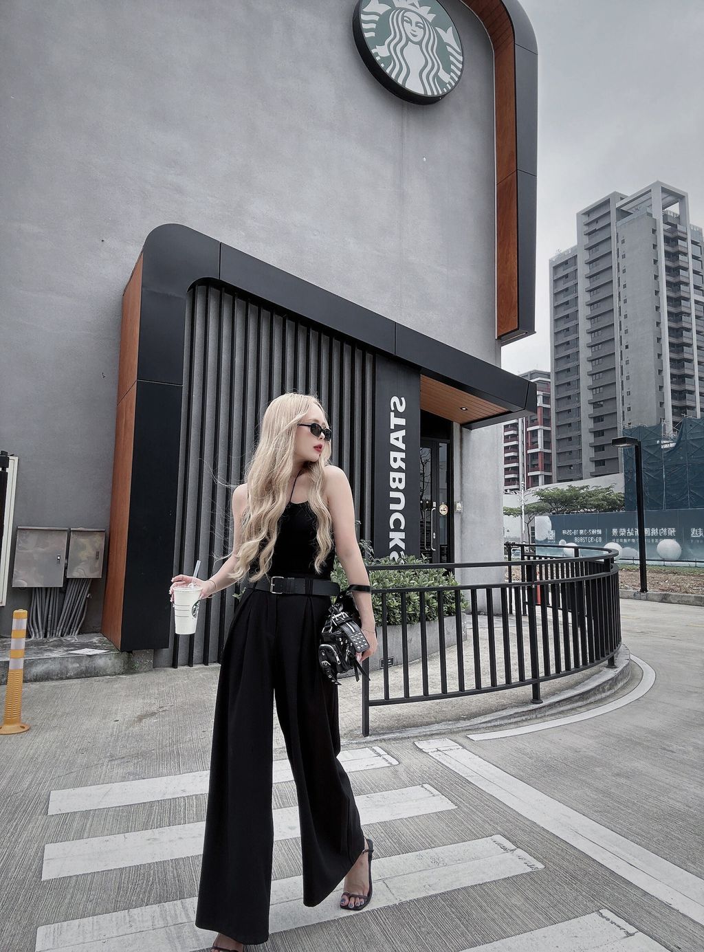 LINE_ALBUM_202556_250508_31