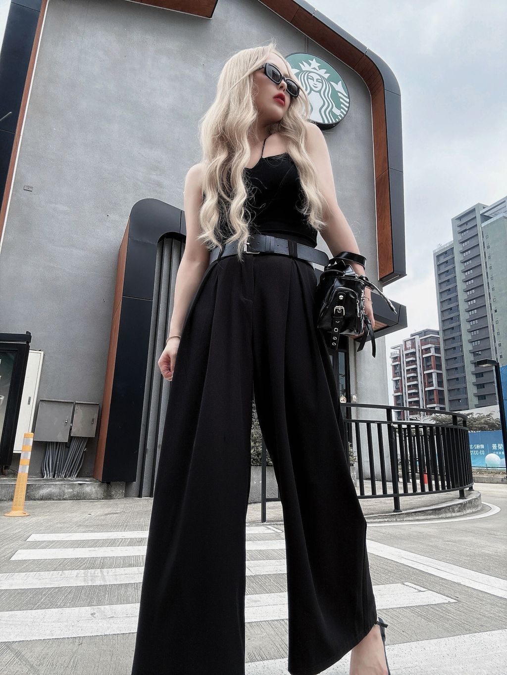 LINE_ALBUM_202556_250508_23