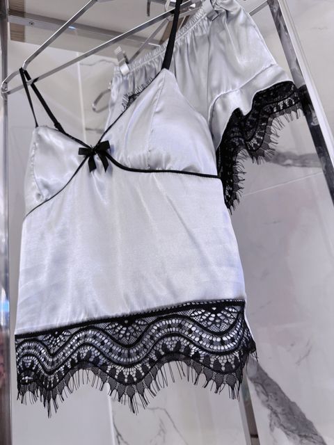 LINE_ALBUM_202565_250605_2