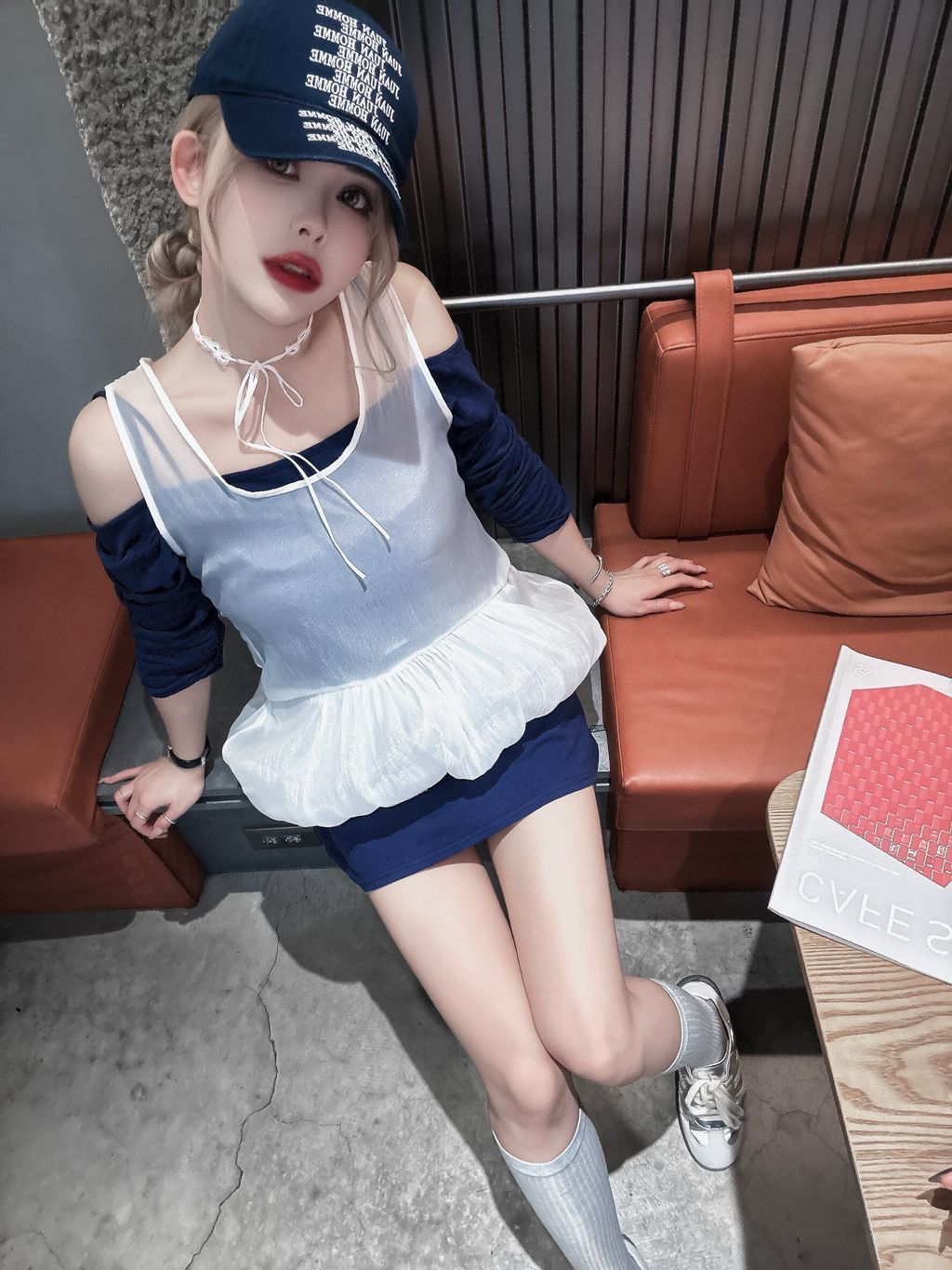 LINE_ALBUM_202593_250903_111
