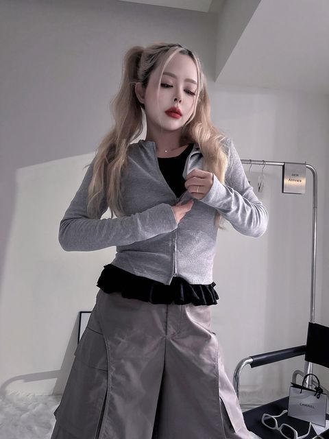 LINE_ALBUM_2025108_251009_129