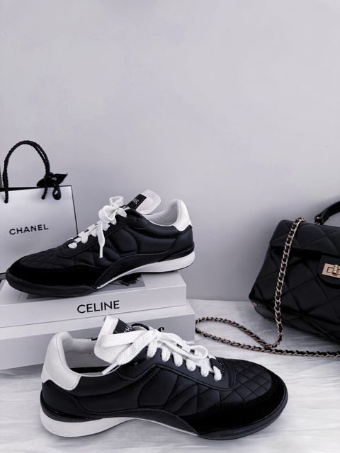 LINE_ALBUM_20251015_251015_112