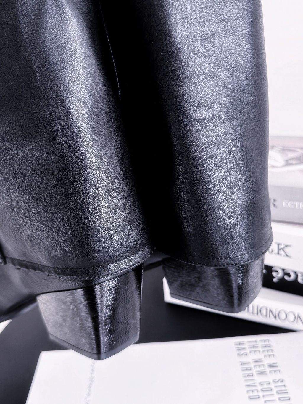 LINE_ALBUM_20251015_251015_100