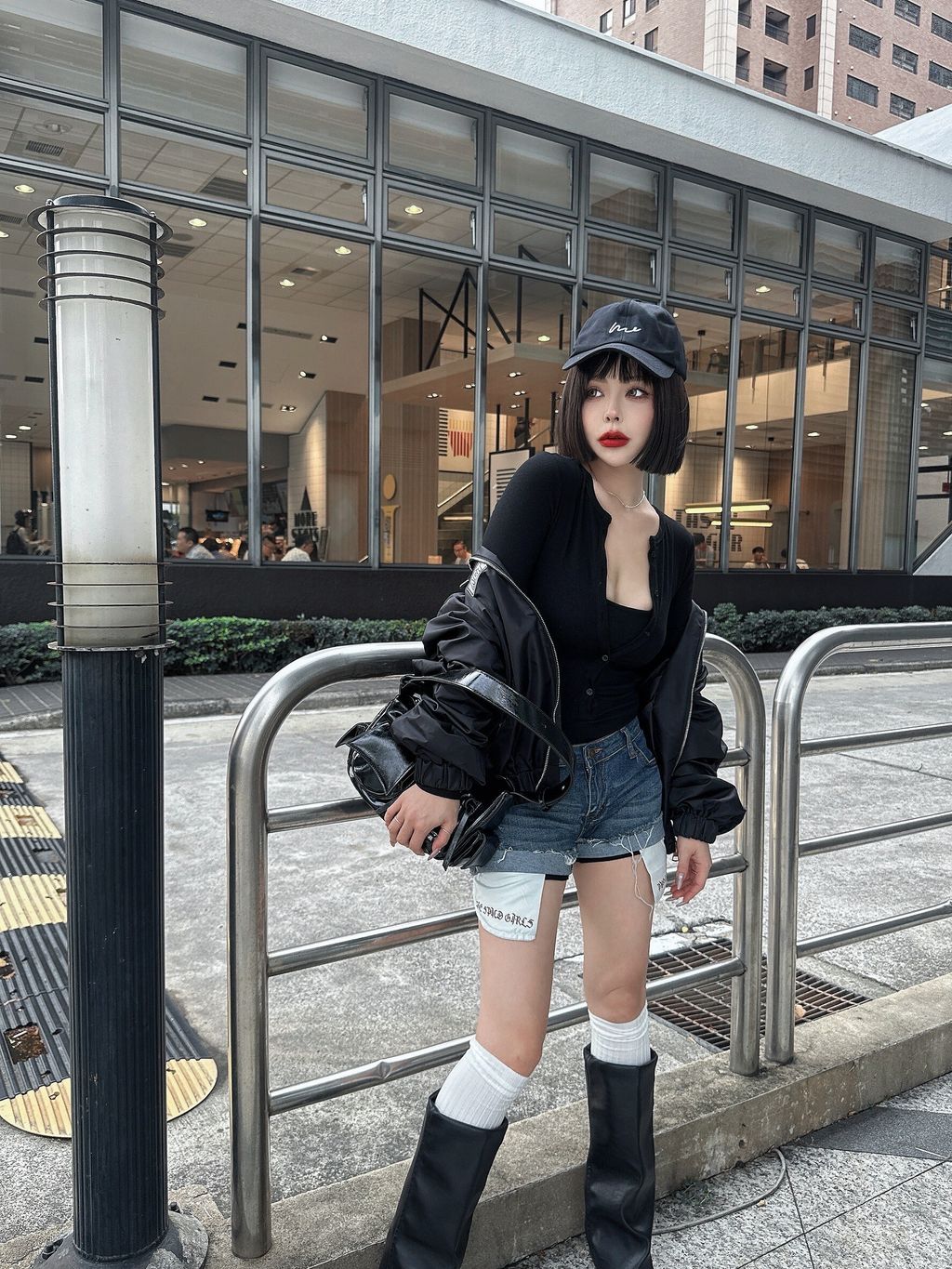 LINE_ALBUM_20251022_251022_56