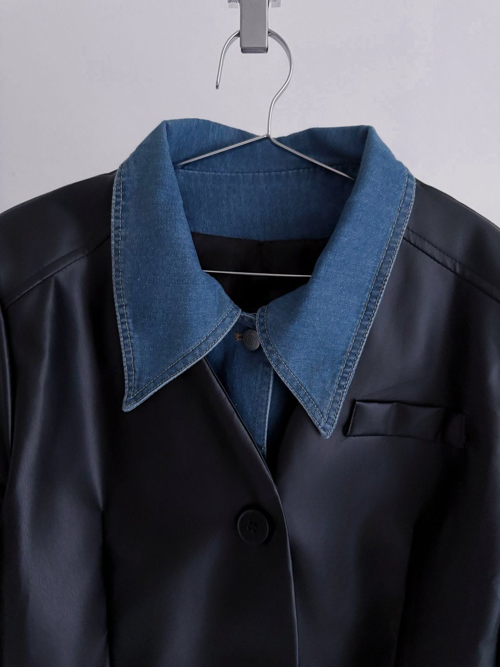 LINE_ALBUM_20251022_251022_121