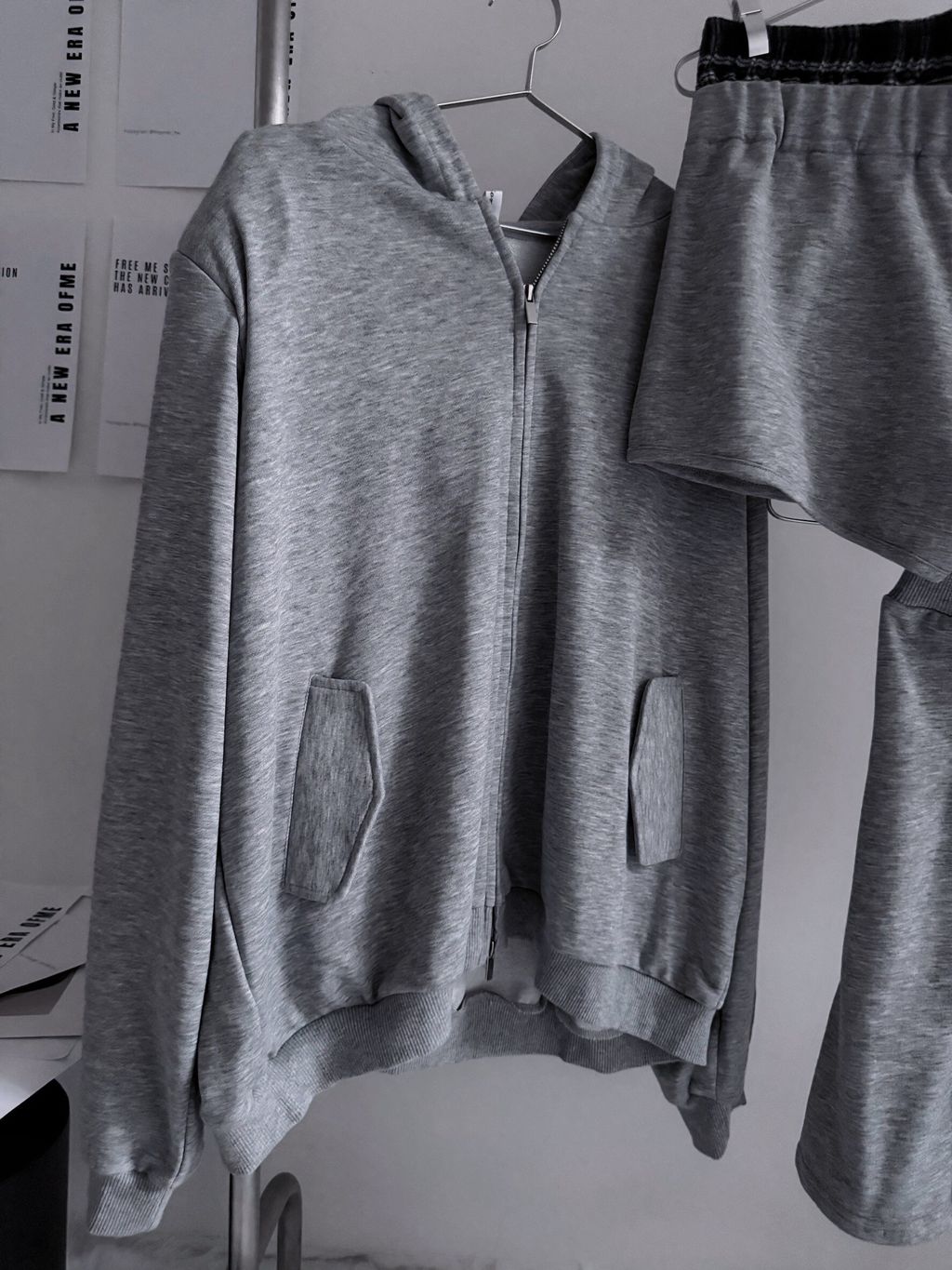 LINE_ALBUM_20251022_251022_111