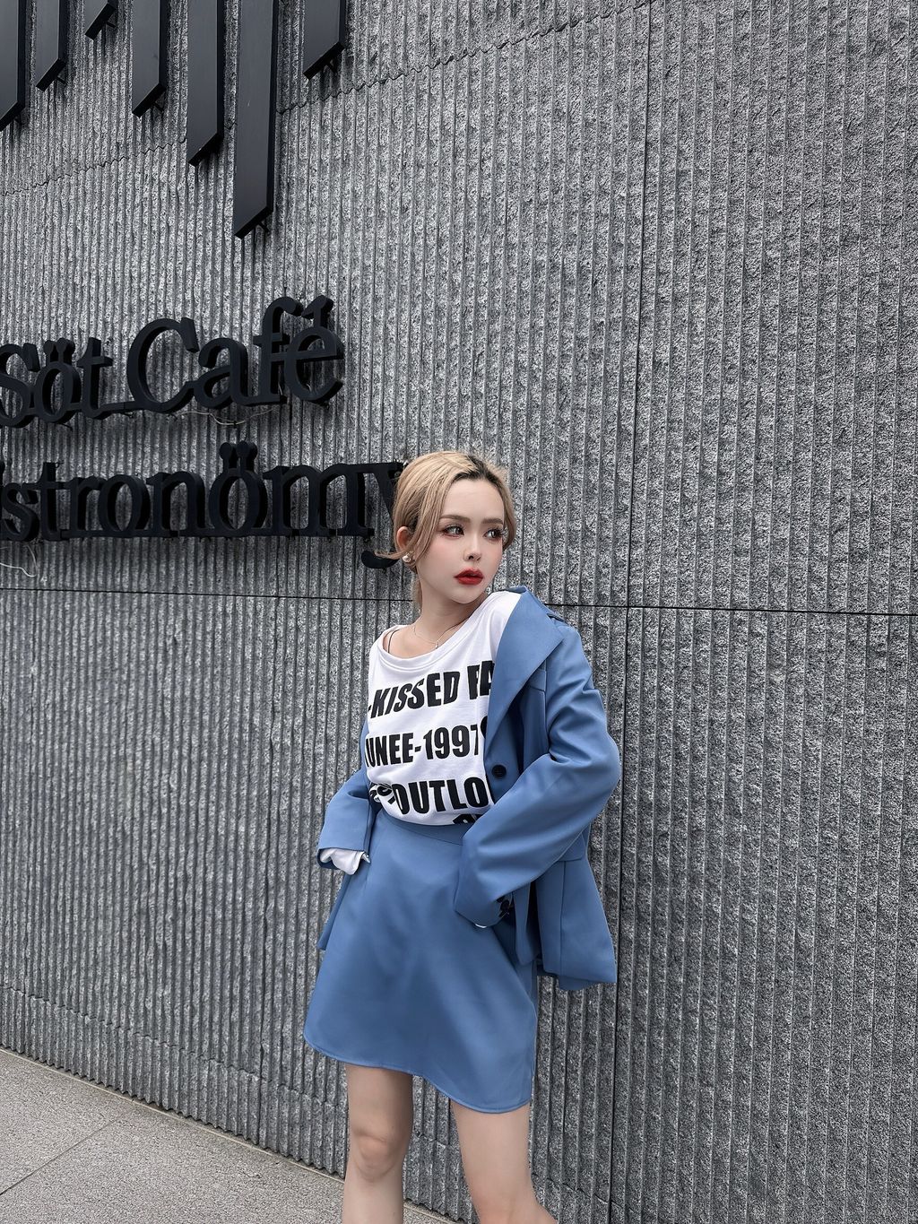 LINE_ALBUM_20251112_251112_109