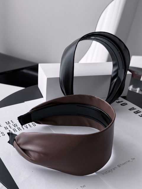 LINE_ALBUM_20251118_251119_114