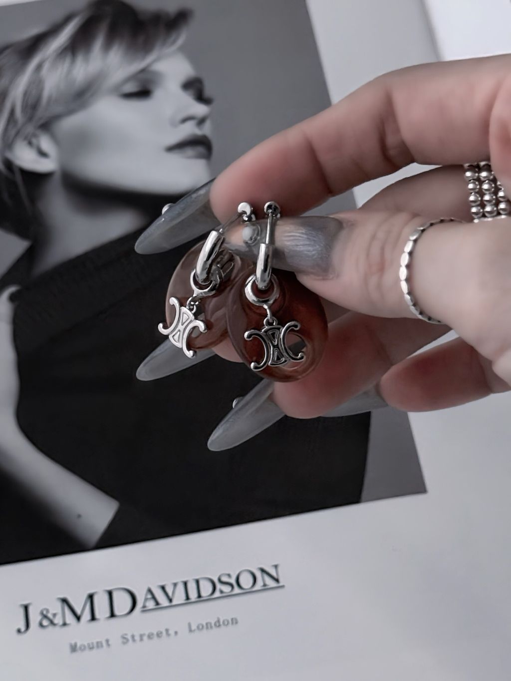 LINE_ALBUM_20251118_251119_123