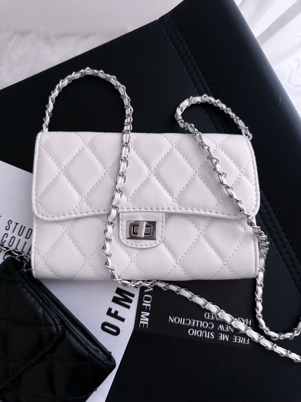 LINE_ALBUM_20251120_251120_12