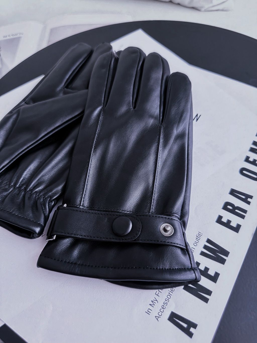 LINE_ALBUM_20251210_251210_93