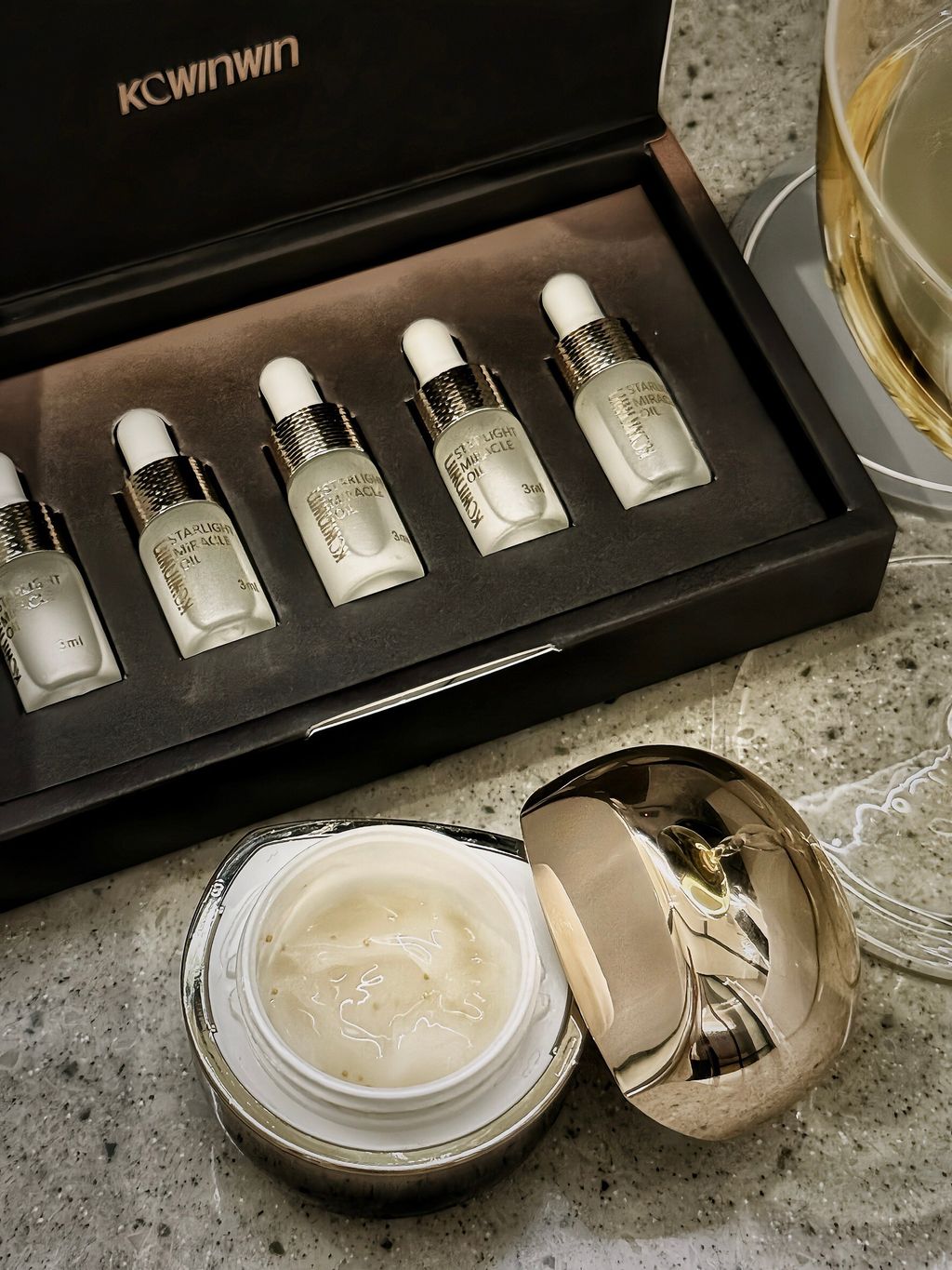 LINE_ALBUM_2025111_250111_27