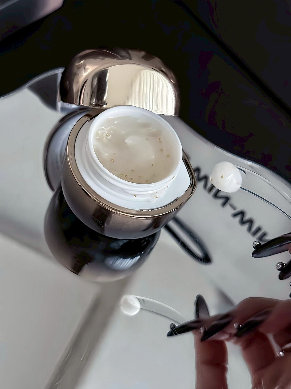 LINE_ALBUM_202622_260202_22