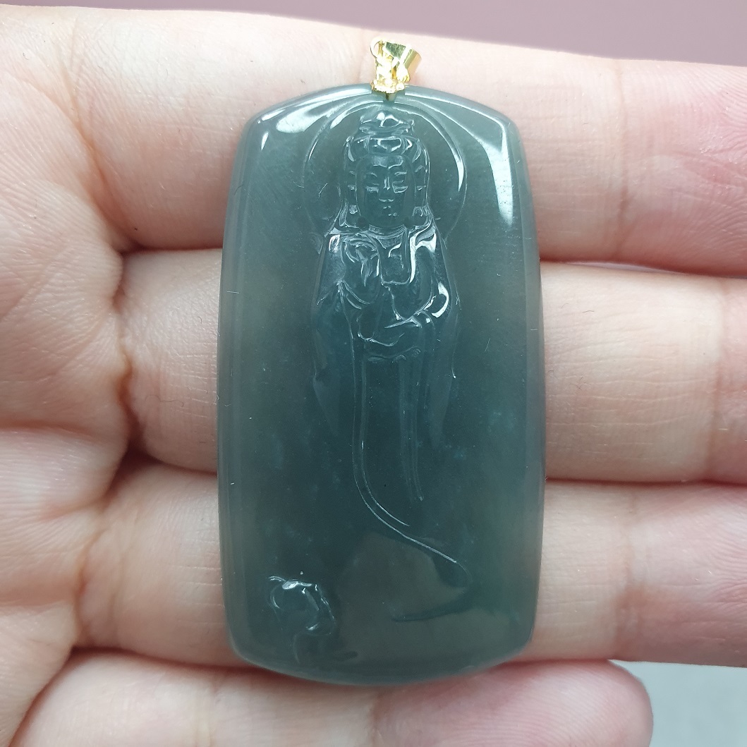 貴重】氷翡翠(高透過度)のルース(125g)